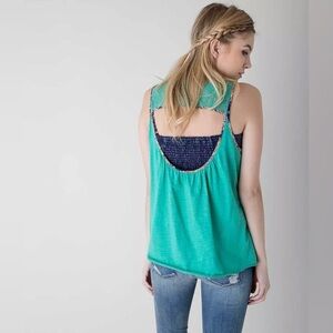 Buckle gimmicks pieces tank